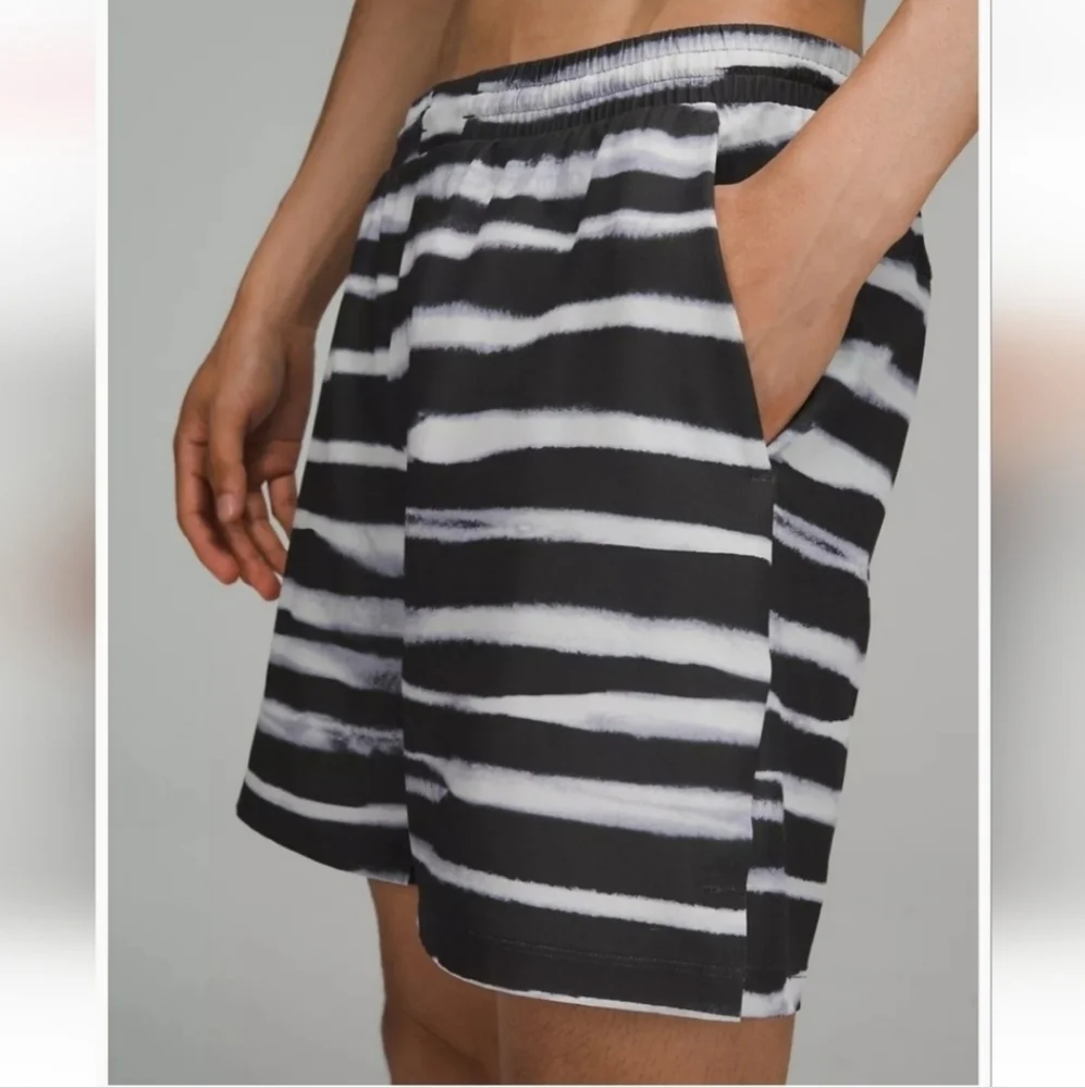 🍋LULULEMON Men's Pool Short 7" - Picture 2 of 9